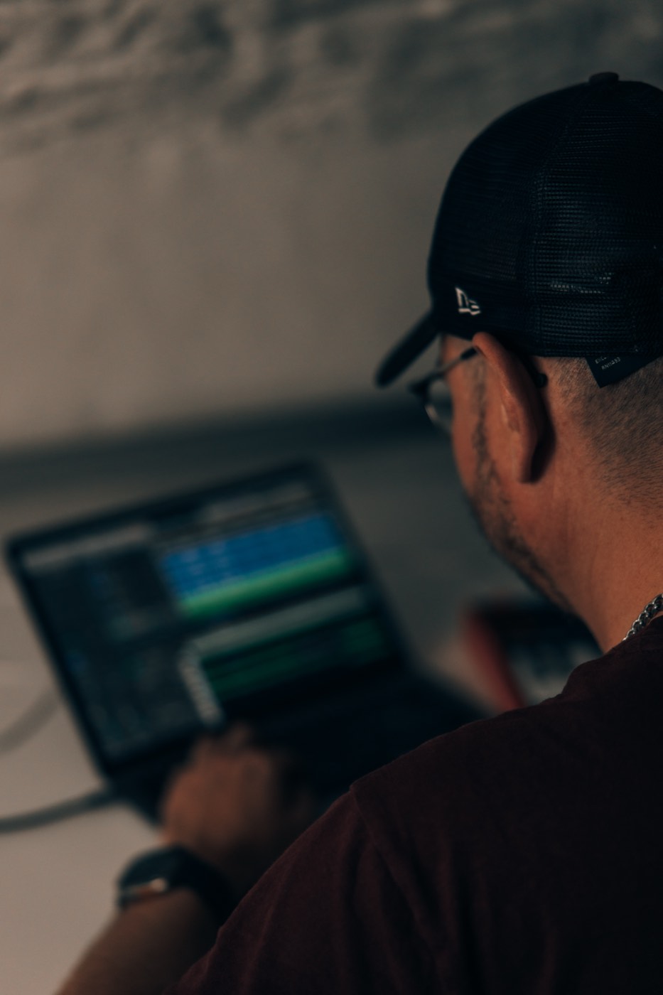 Vaynex baut einen Beat in Logic Pro